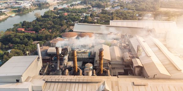 zakład przemysłowy z góry